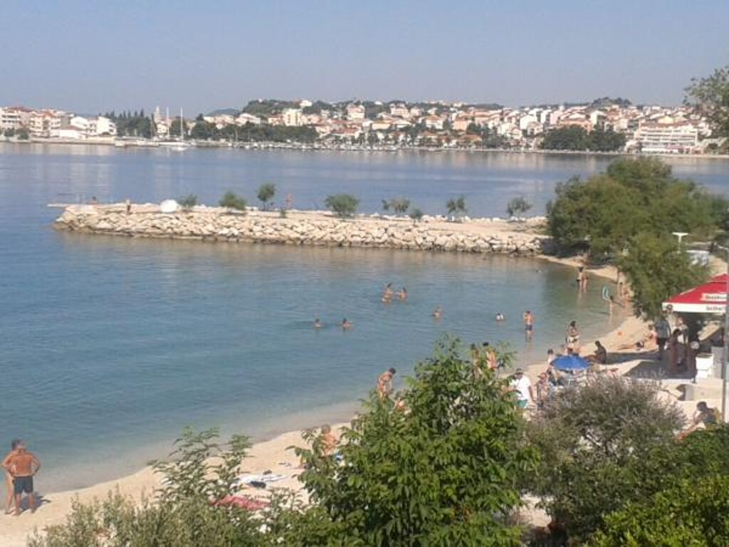 Image 3812899 - 4