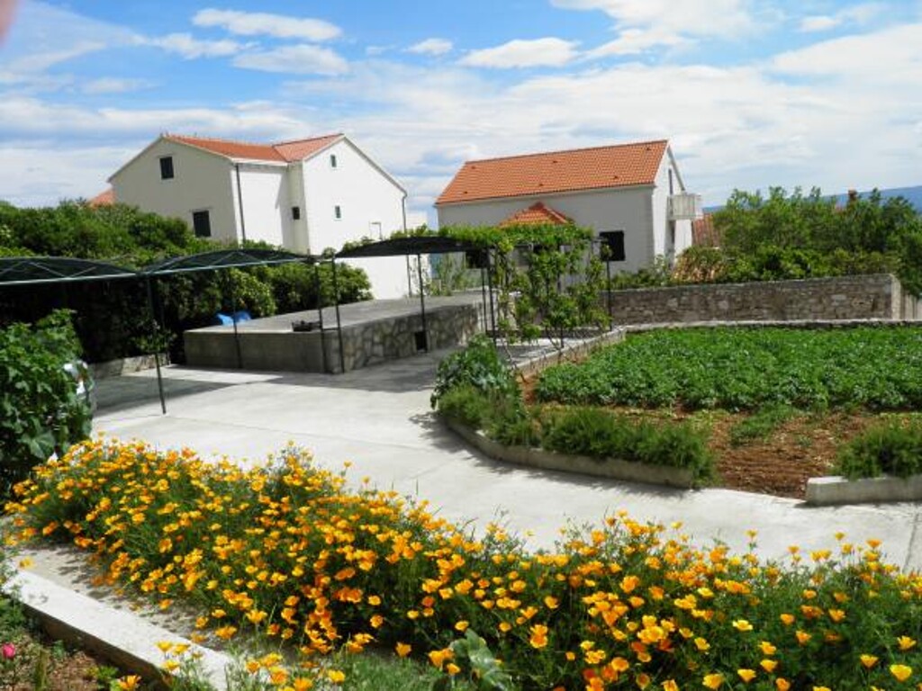 Image 3813698 - 3