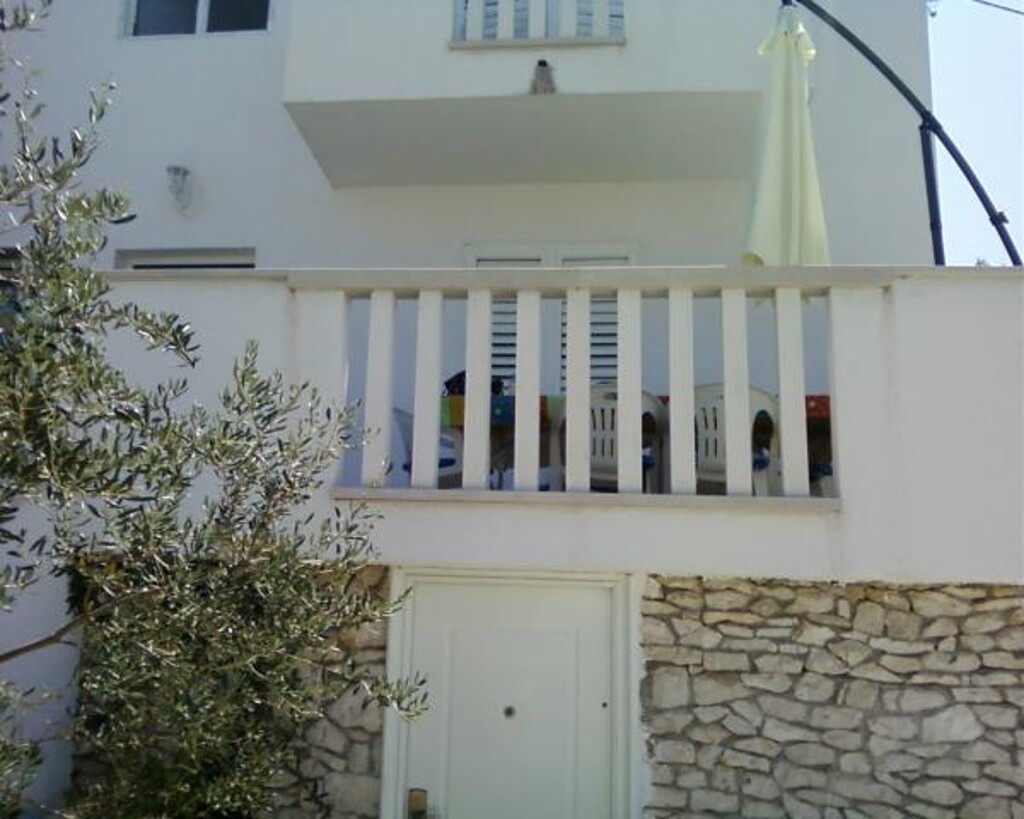 Image 3838574 - 1