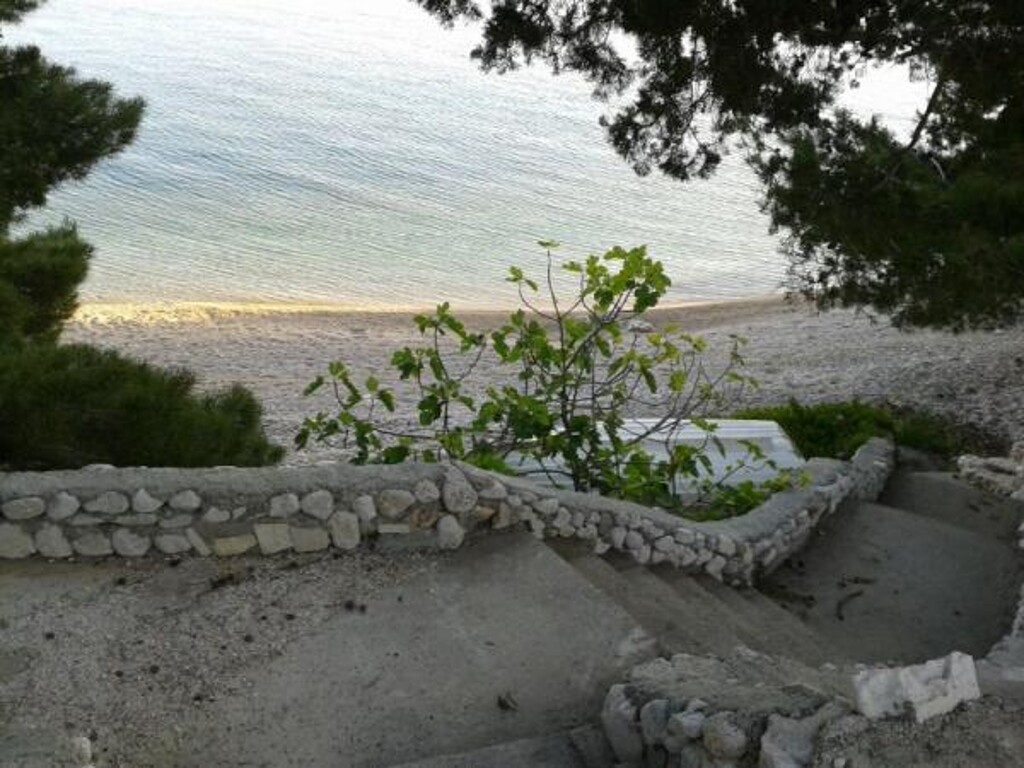 Image 3812092 - 20