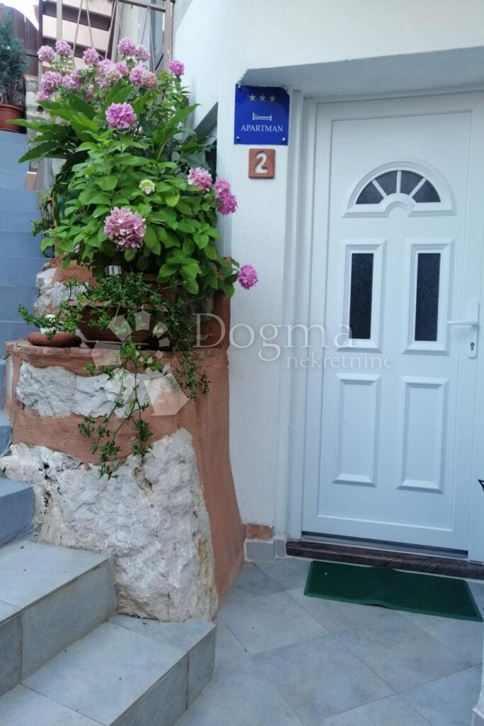 Image 18