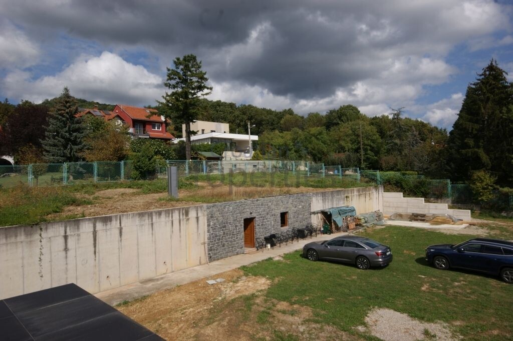 Image 15