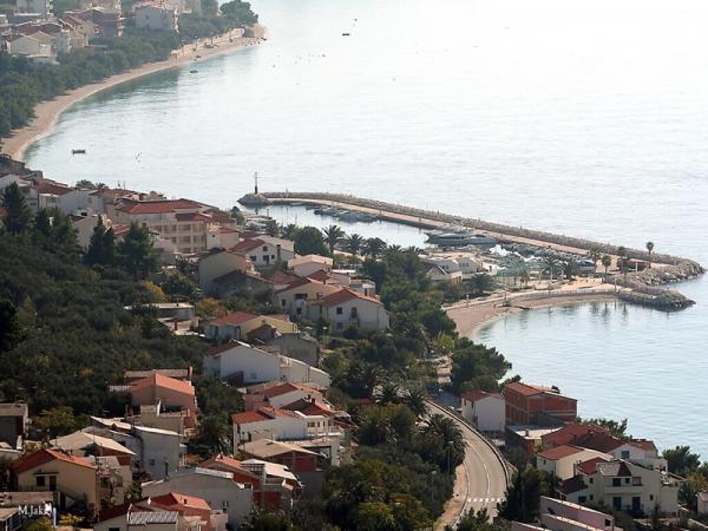 Image 3810903 - 8