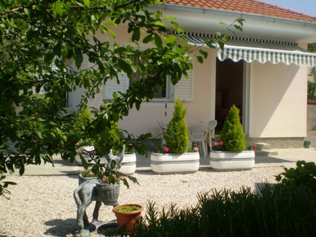 Image 3832246 - 13