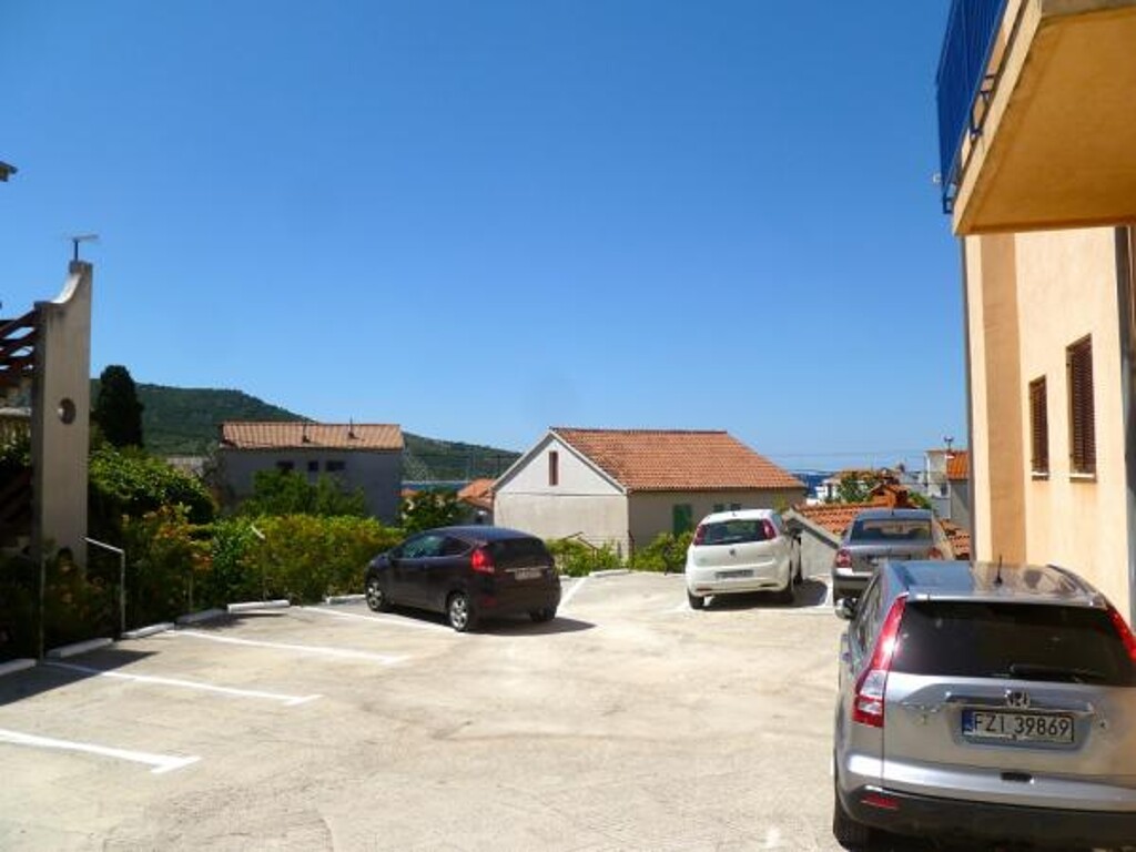 Image 3810930 - 3