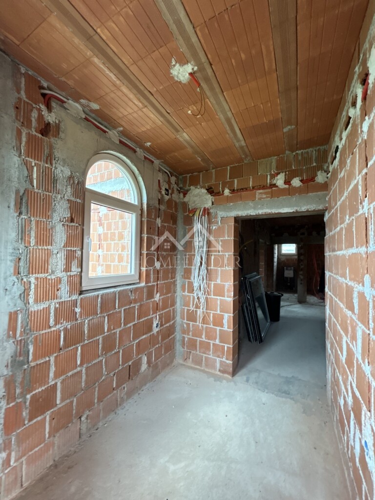 Image 16