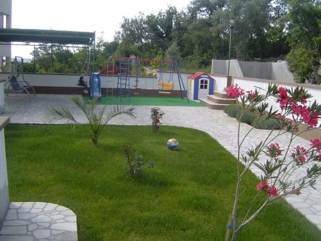 Image 3813200 - 4