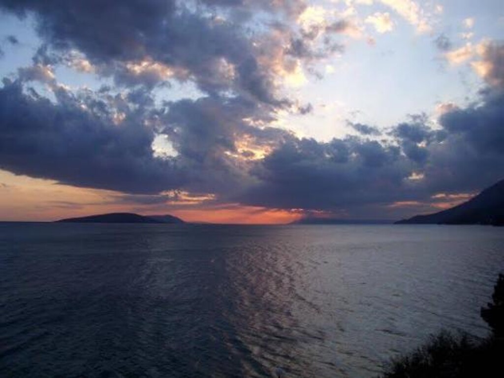 Image 3813527 - 34