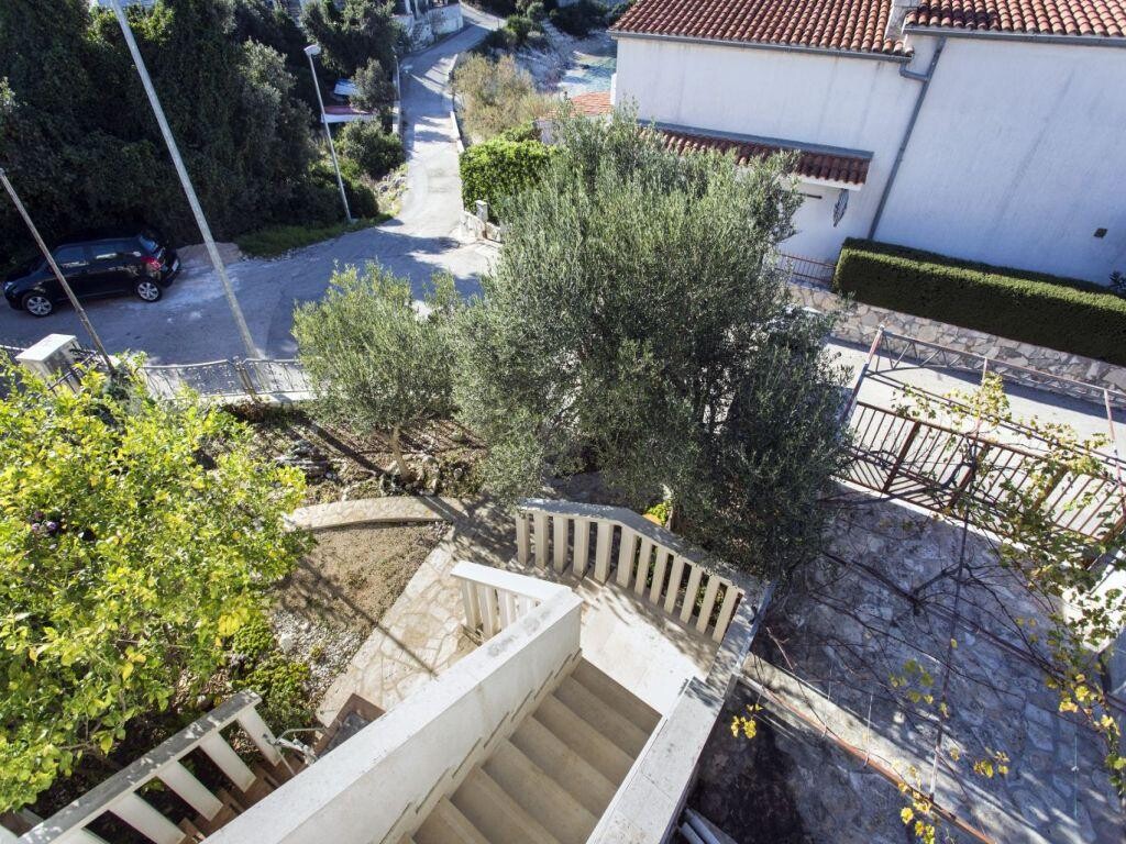 Image 3838805 - 16