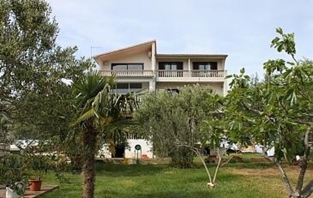 Image 3813296 - 1