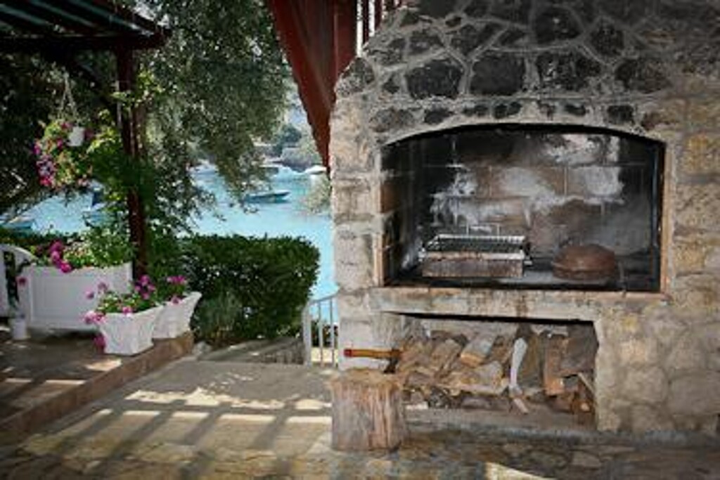 Image 3812661 - 8