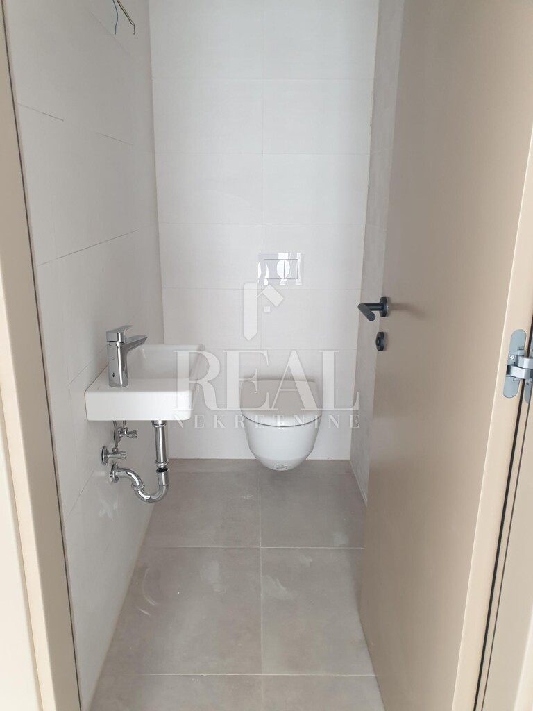 Image 12