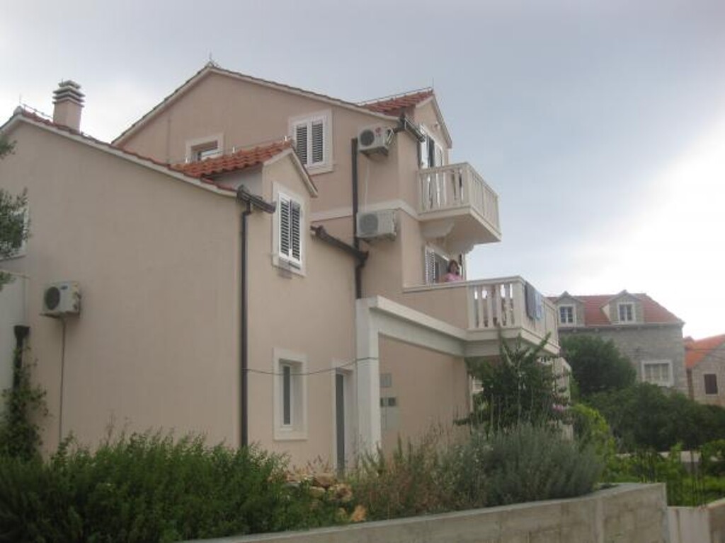 Image 3812613 - 1