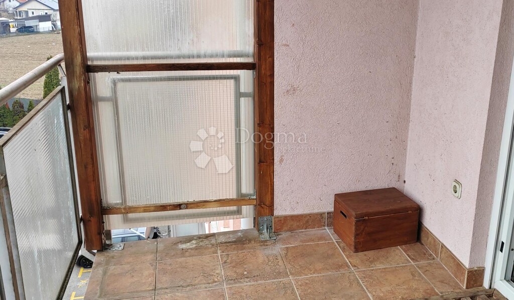 Image 6247990 - 7