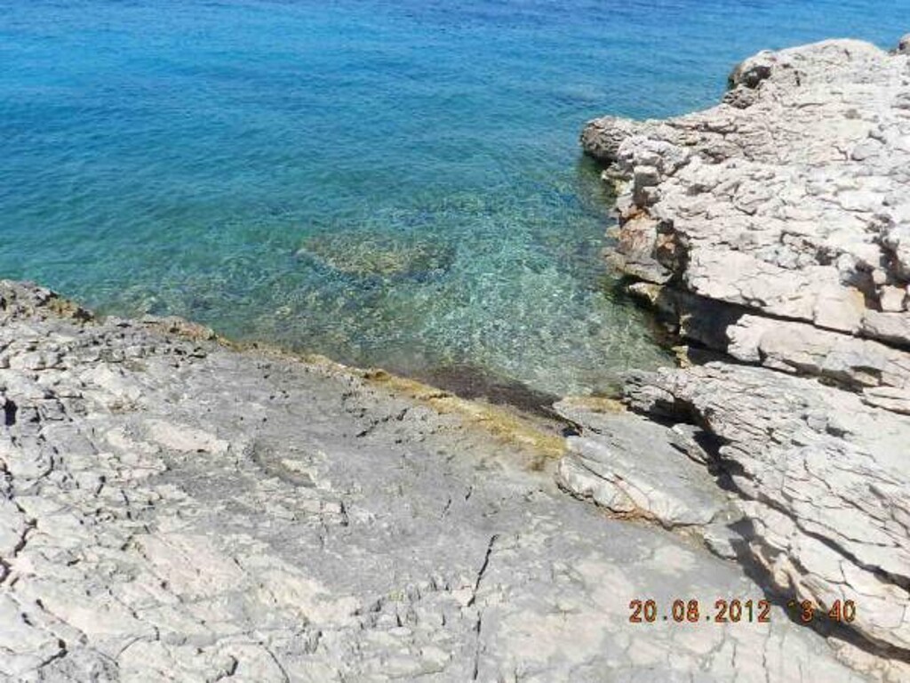 Image 3812312 - 7