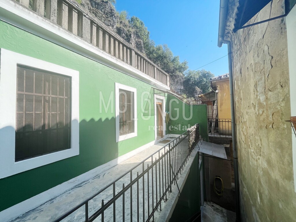 Image 9