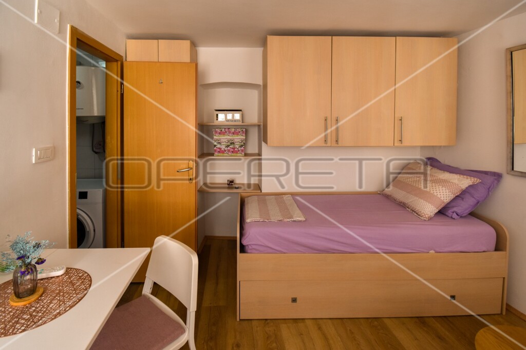 Image 9