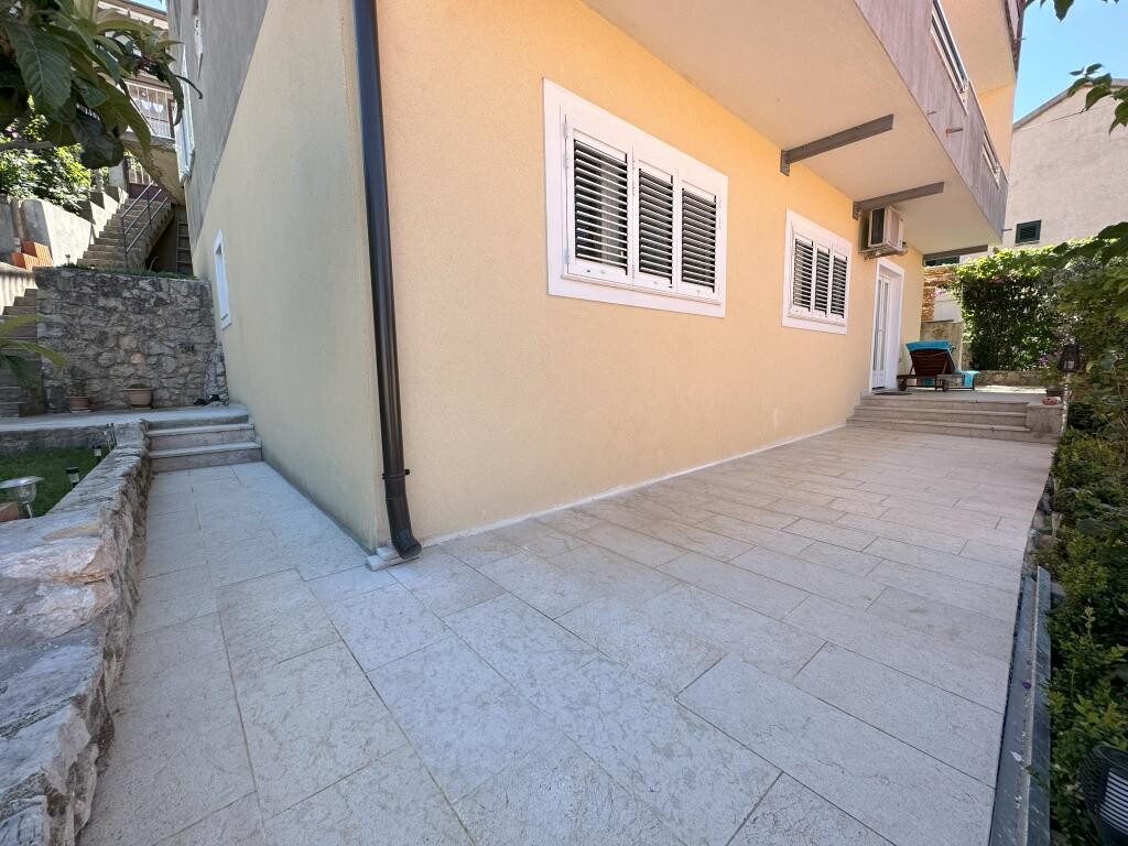 Image 3812342 - 10