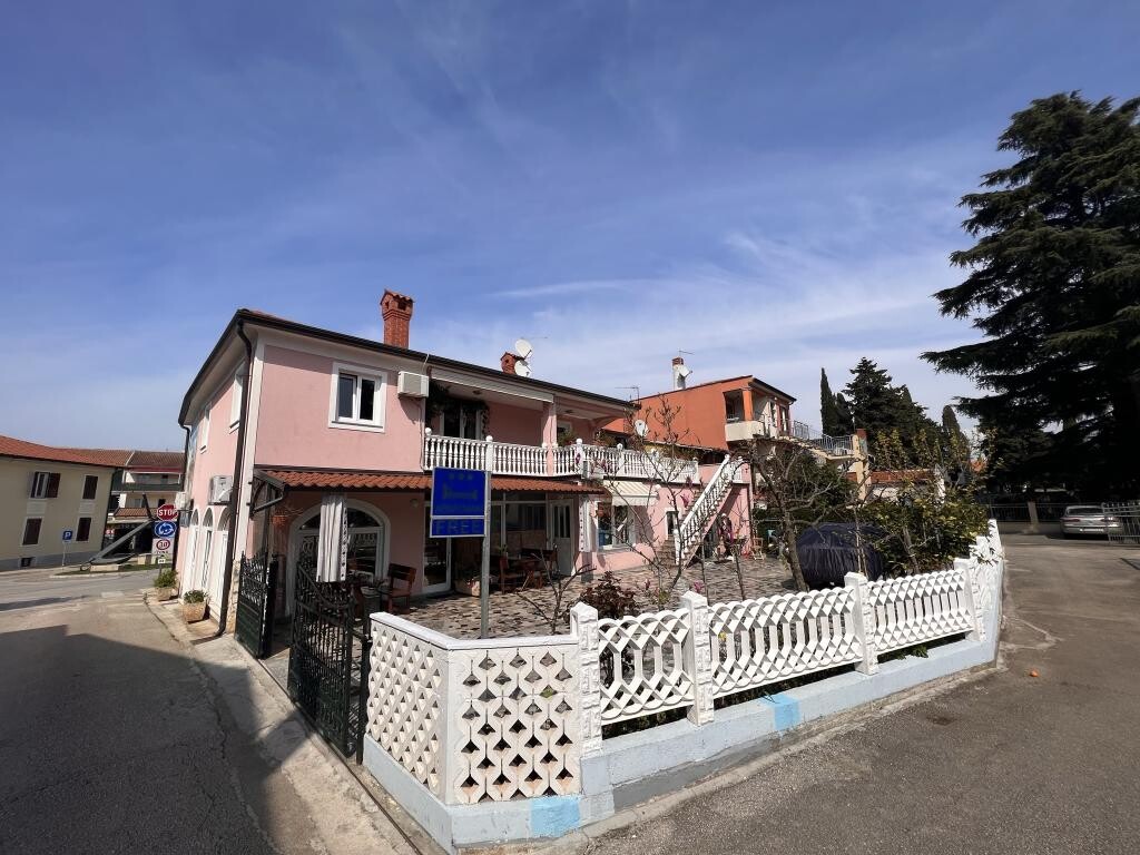 Image 3813493 - 6