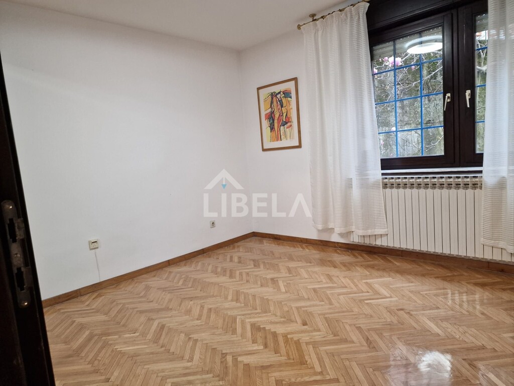 Image 12