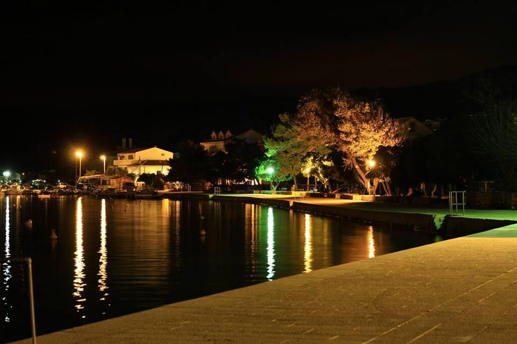 Image 3812075 - 18