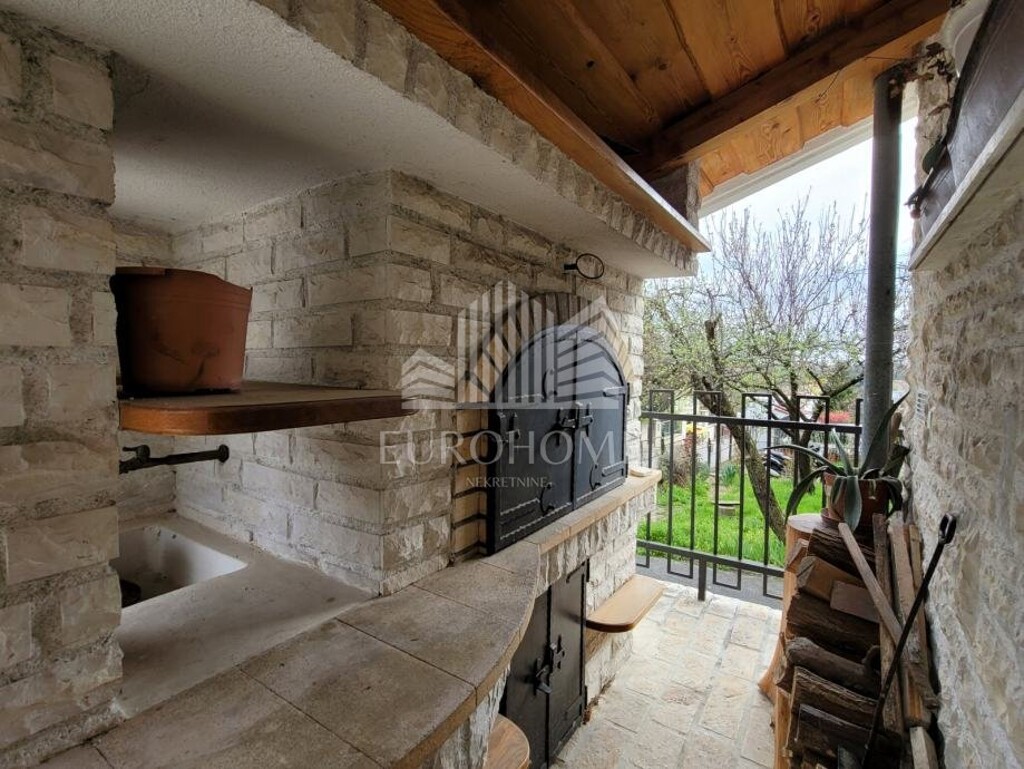Image 12