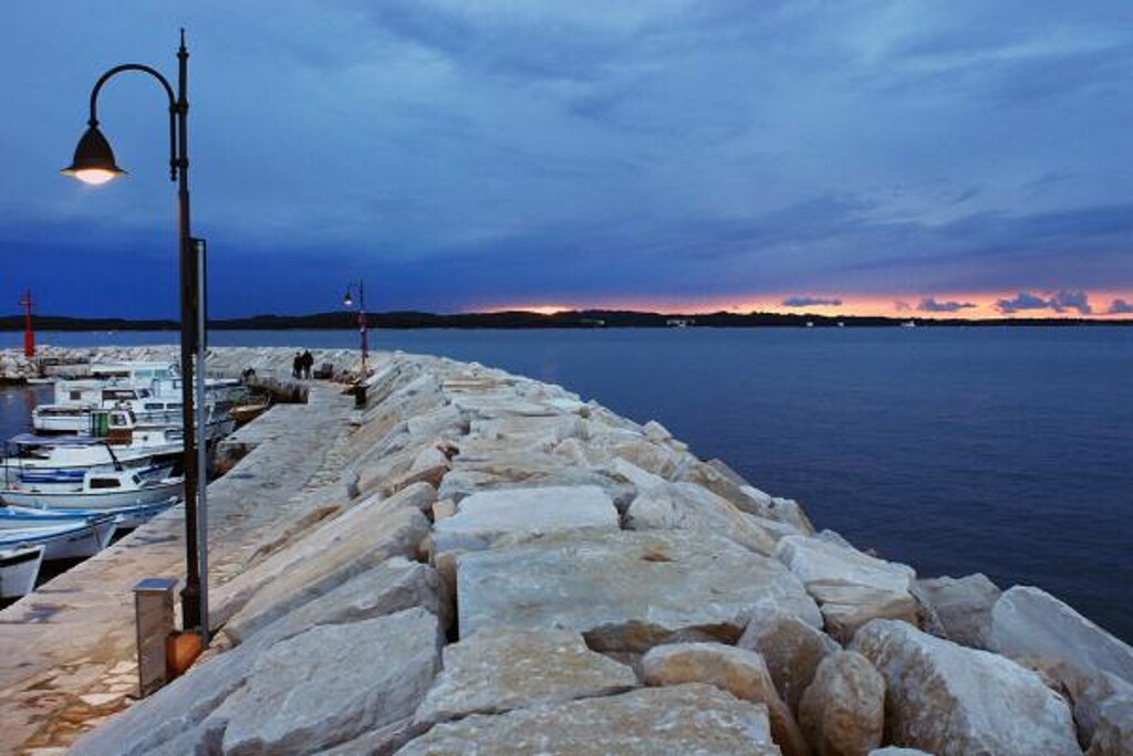 Image 3813757 - 10