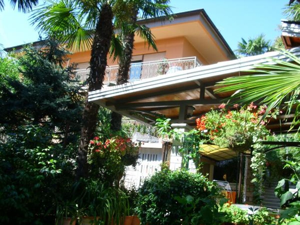 Image 3812579 - 16