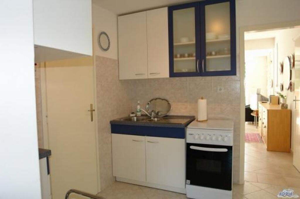 Image 3823108 - 7