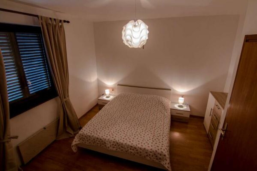 Image 3815169 - 9