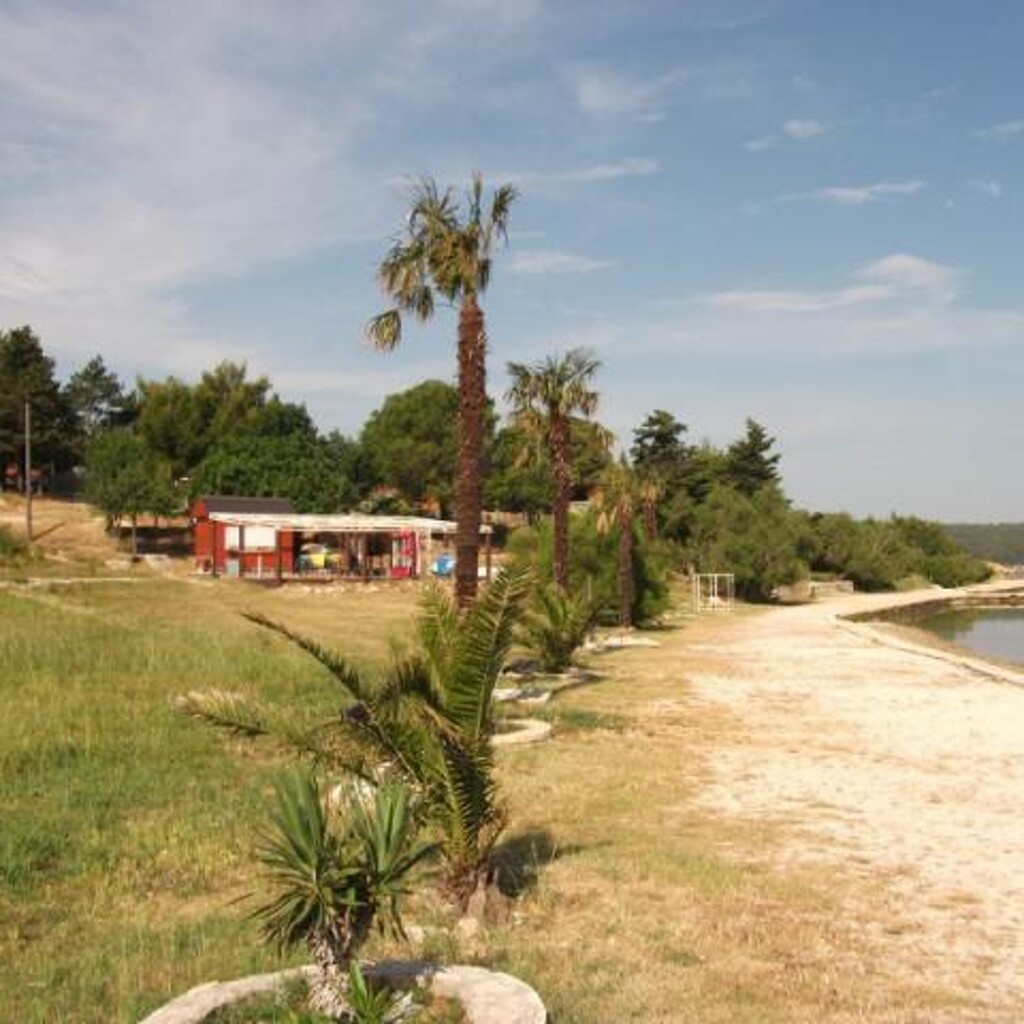 Image 3814504 - 12