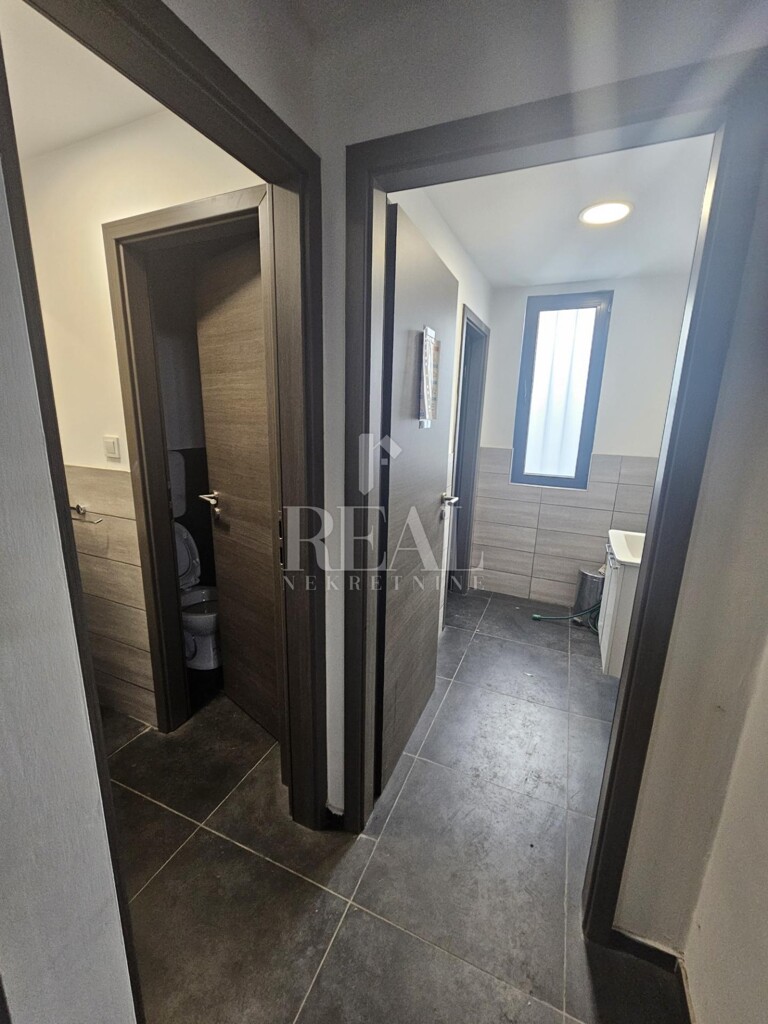 Image 9