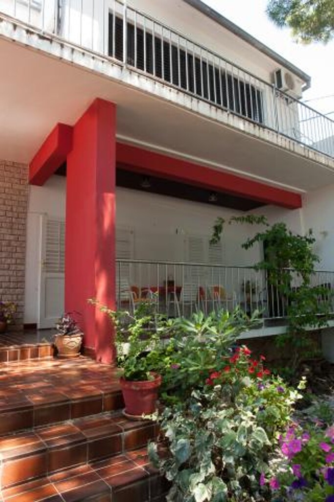 Image 3813846 - 19