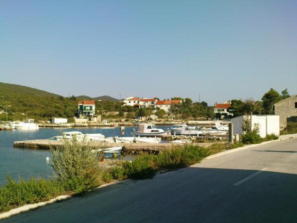 Image 3812117 - 17