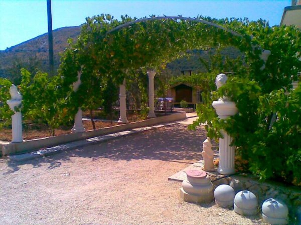 Image 3813823 - 3