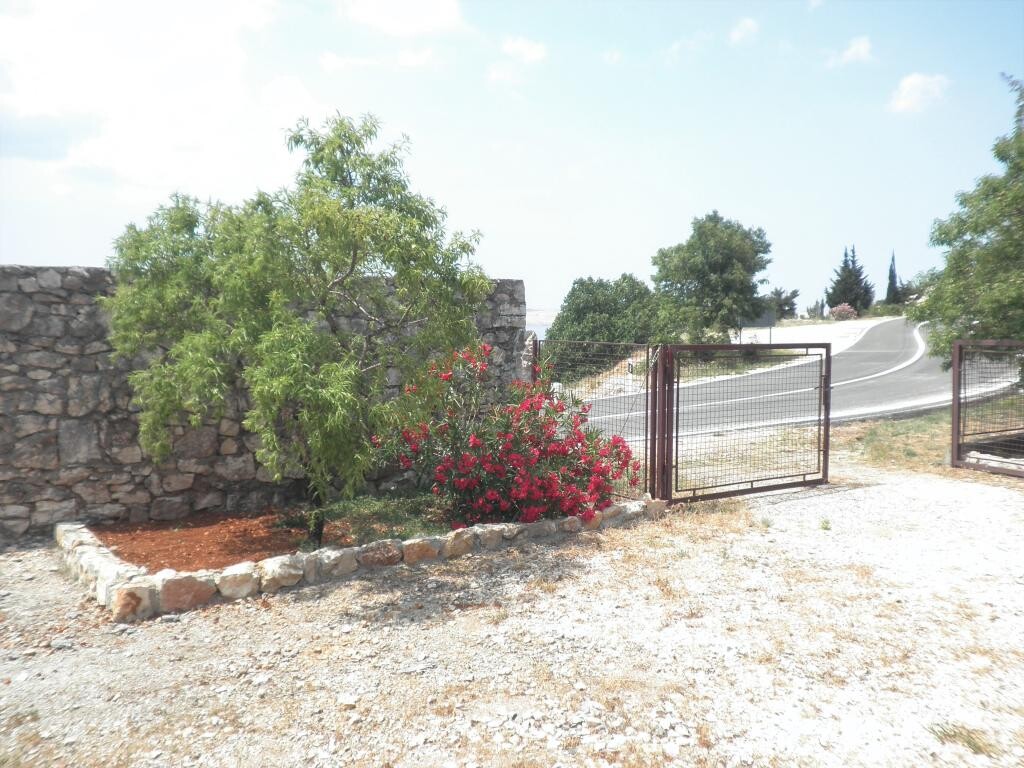 Image 3813380 - 6