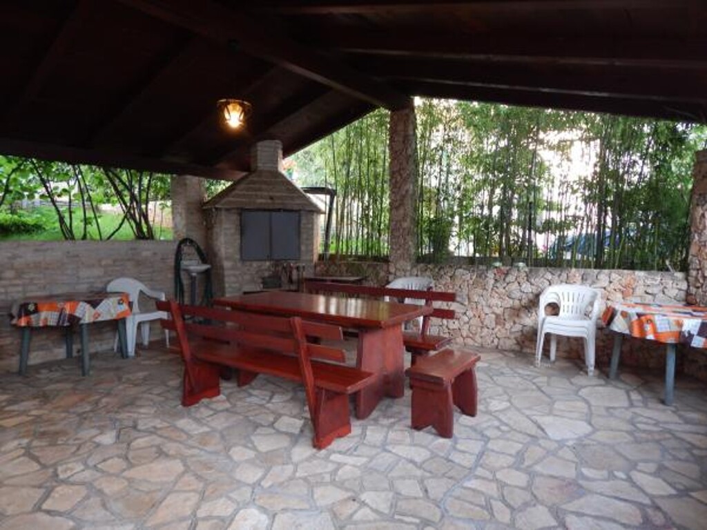 Image 3812489 - 4