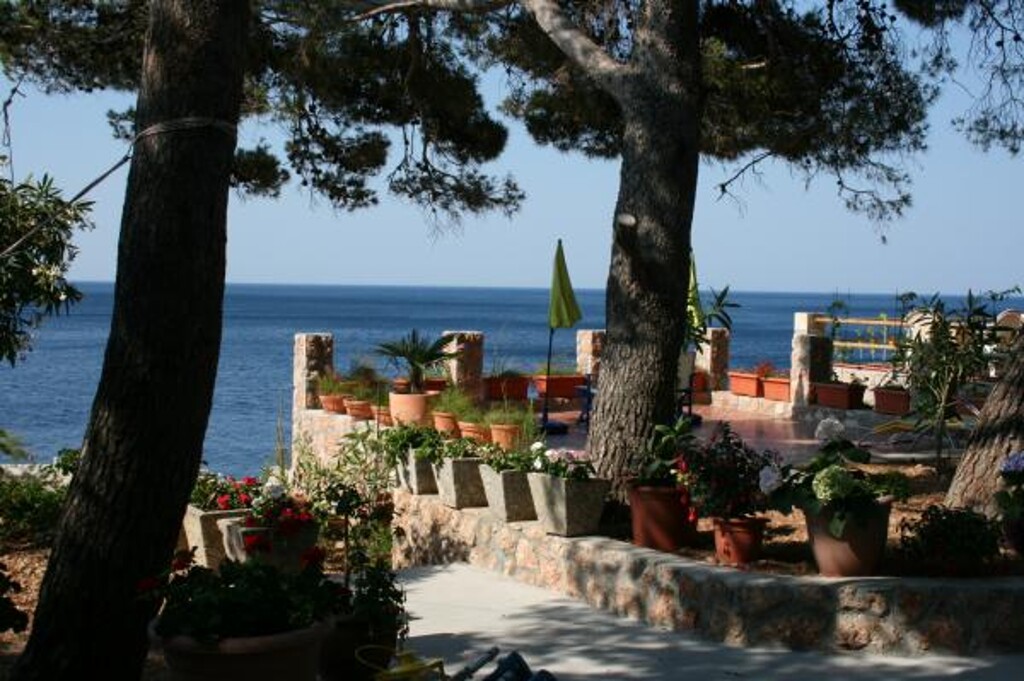 Image 3838511 - 3
