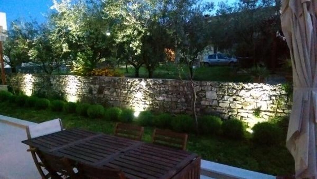 Image 3812868 - 7