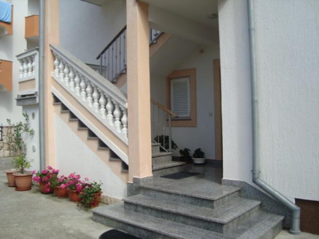 Image 3838690 - 6