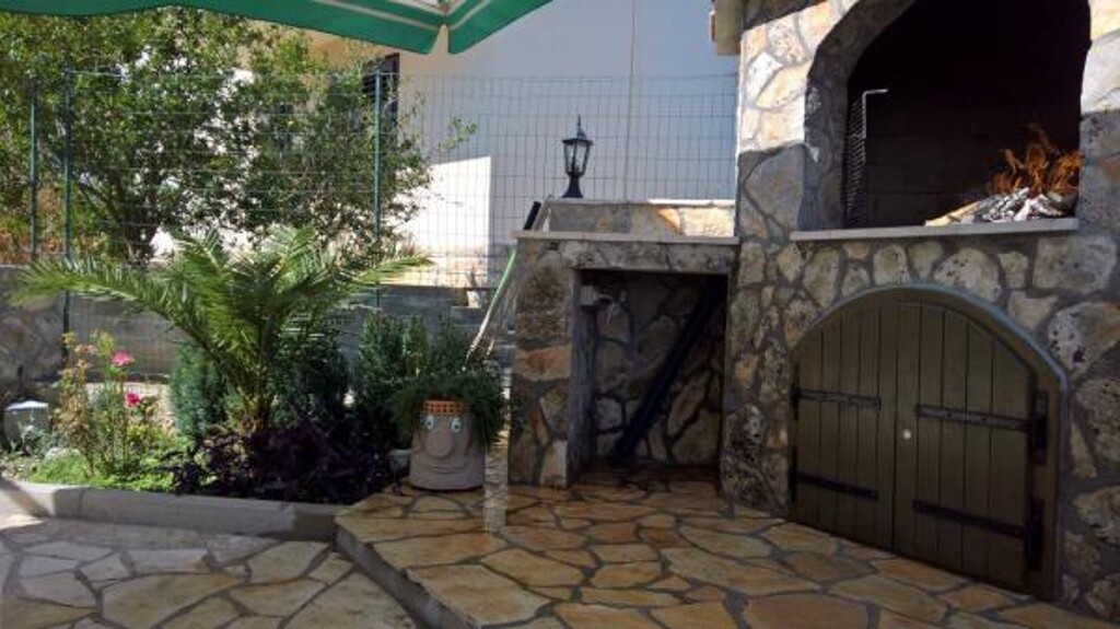 Image 3832222 - 13