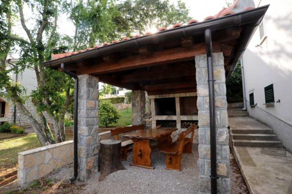 Image 3815136 - 5