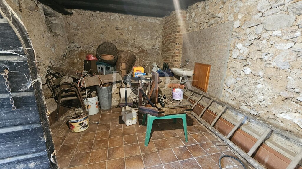 Image 25