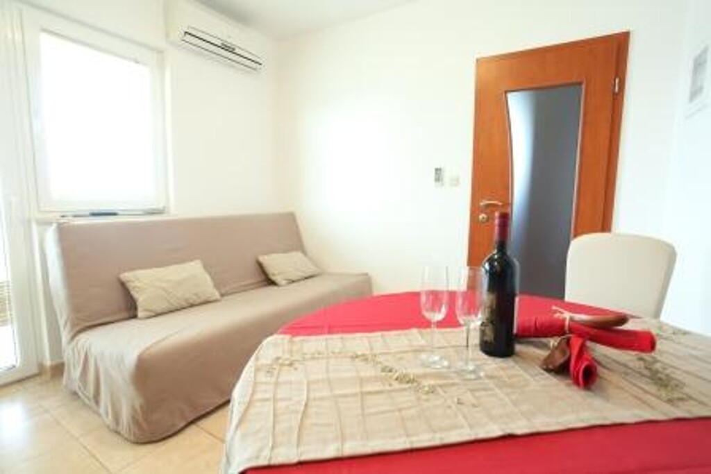 Image 3832257 - 2
