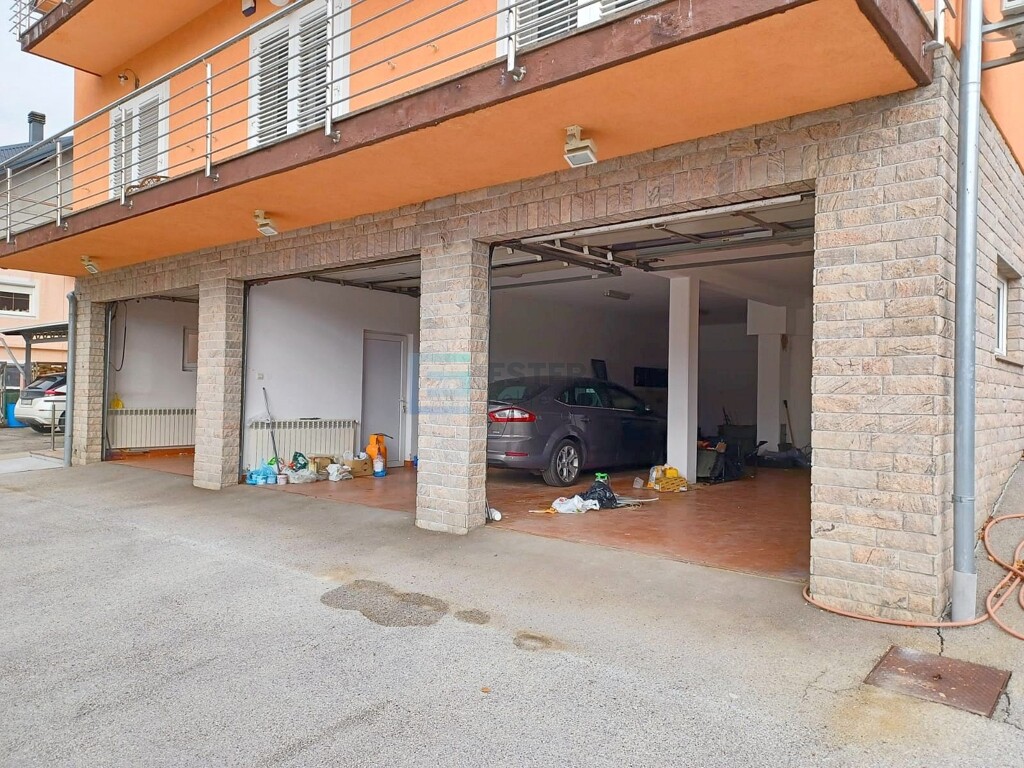 Image 10