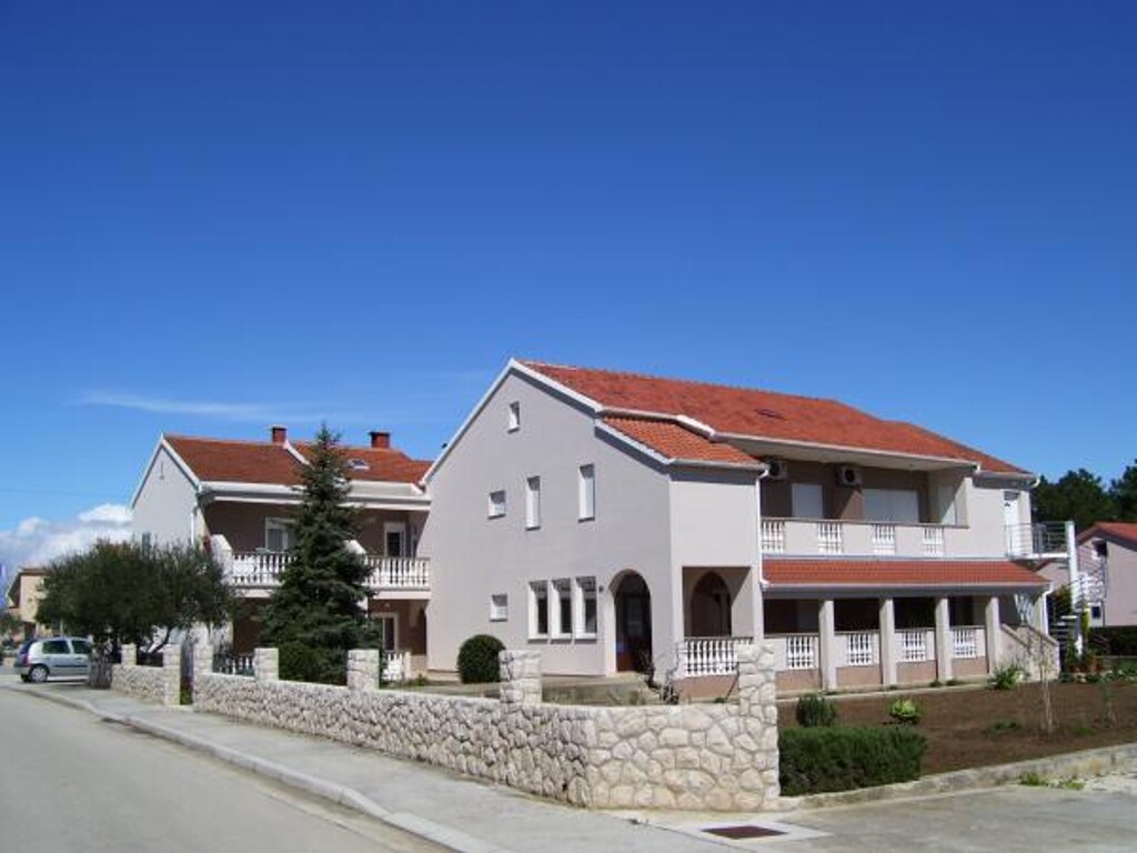 Image 3810608 - 3