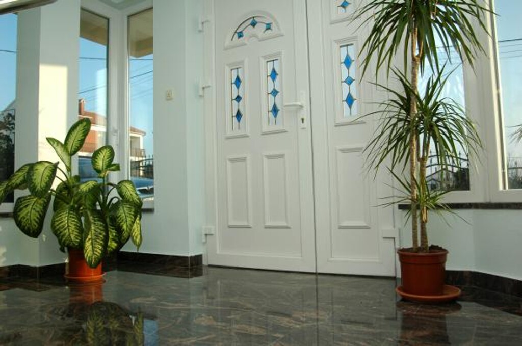 Image 3811644 - 4