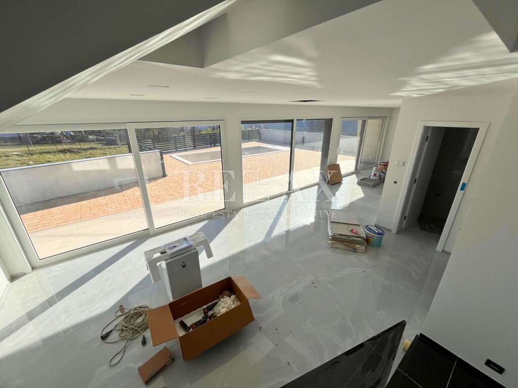 Image 9