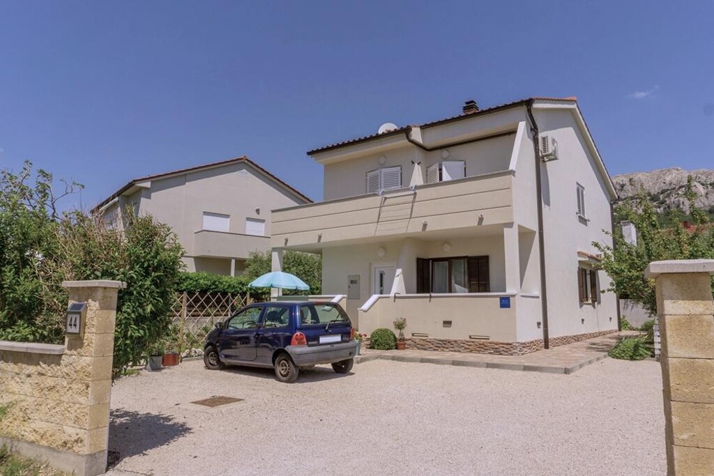 Image 3813280 - 1