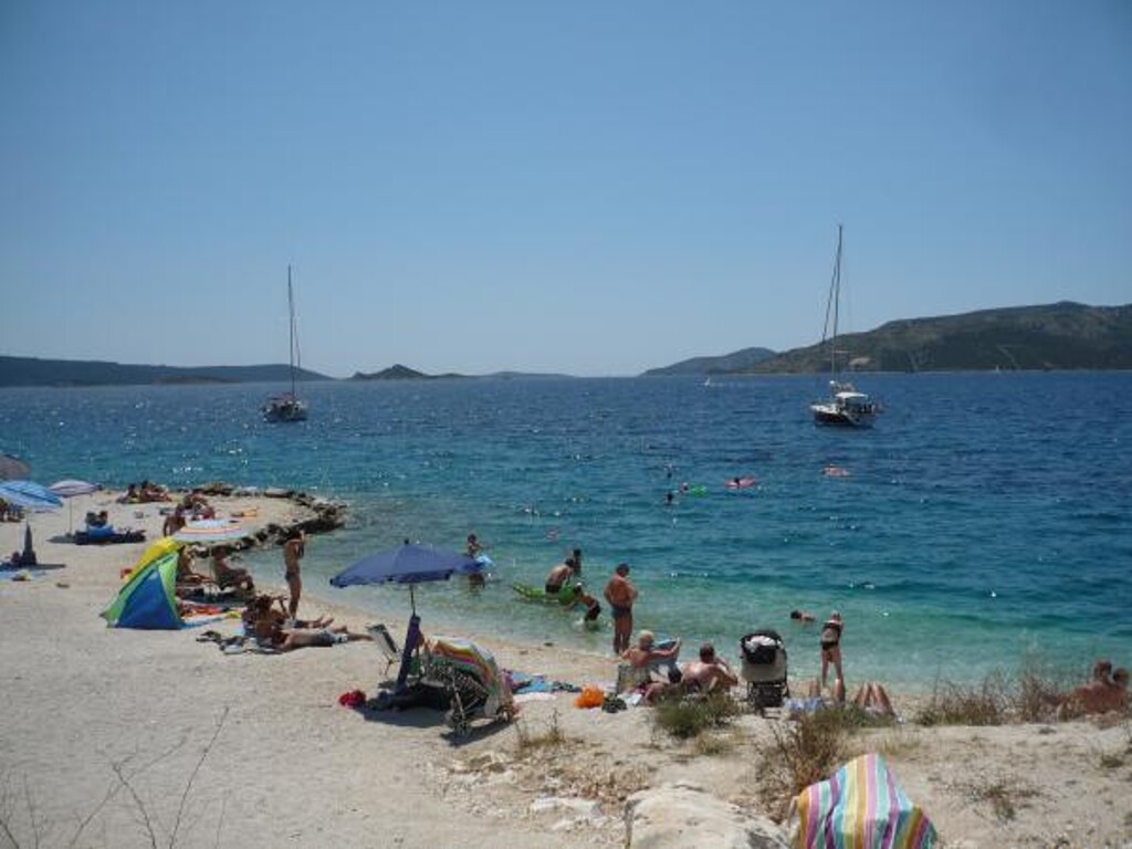 Image 3813304 - 15